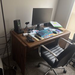 Study / Work Desk – Great for Home Office