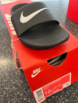 Nike slippers