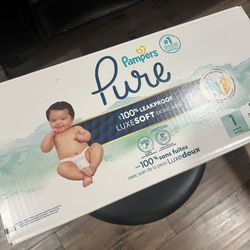 82 Pampers diapers (unopened)