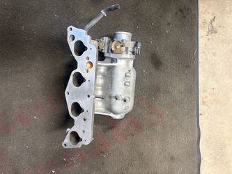 Intake Manifold with Throttle Body