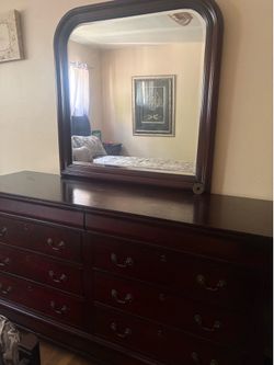 Bedroom Set – king – Dark Cherry Wood – Must Go!