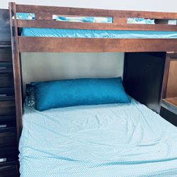 Full/Twin bunk bed with lots of storage and study table