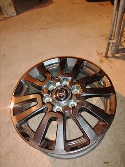 6 lug Toyota wheels 18"