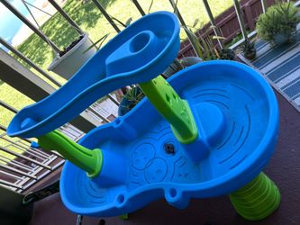 Water/Sand activity table