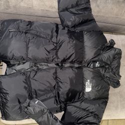 The North Face Puffer Jacket – Brand New with Tags, Size L
