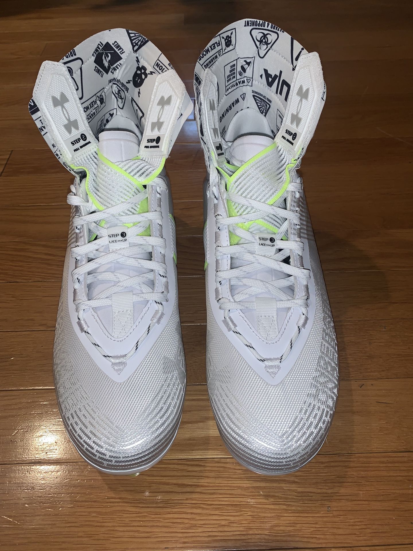 Under Armour Highlight MC Flex Wrap Cleat's White Silver Men's Size 11.5