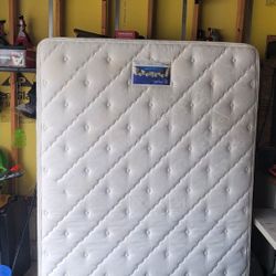Queen Size Box Spring And Mattress