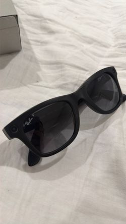 Ray-Ban Meta Smart Glasses