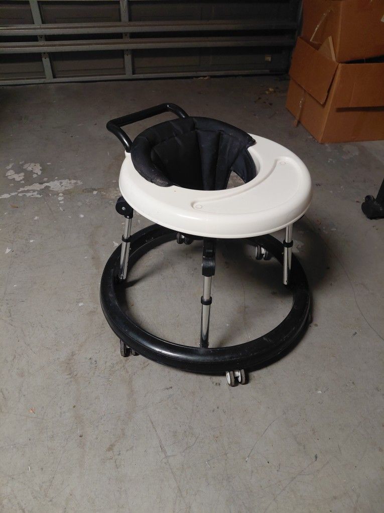 BABY WALKER NEED GONE.