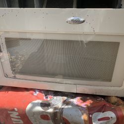 $65 Whirlpool Microwave Under The Cabinet 