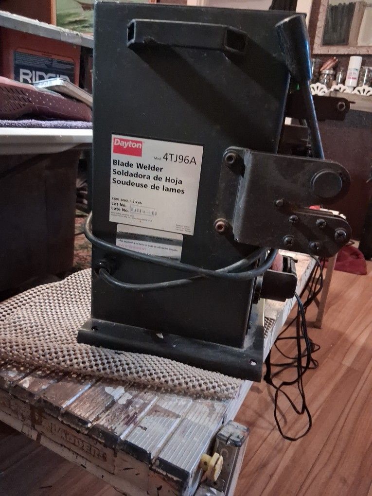 Dayton Blade Welder. Model#4tj96a