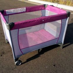 Evenflow Baby Suite Classic Portable Playground