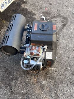 PREDATOR 22 HP (670cc) V-Twin Horizontal-Shaft Gas Engine,