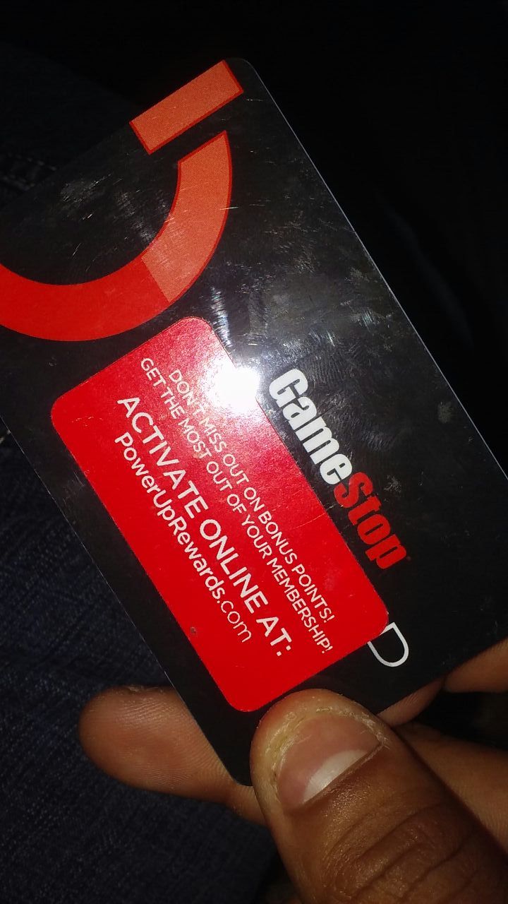 game stop rewards card . Has 25$ on it . im askn 15$