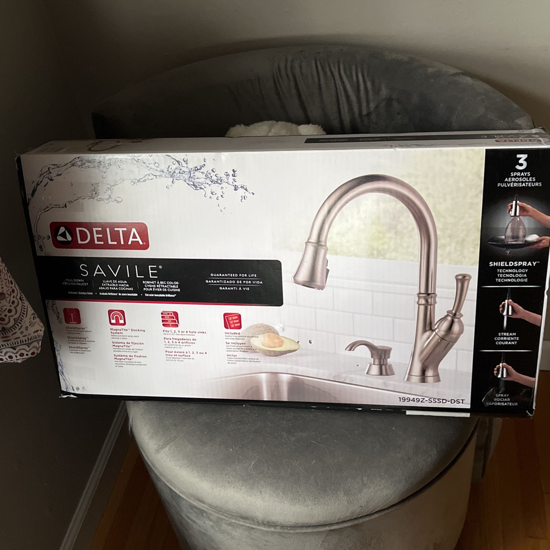 Delta 3-spray Pull-down Kitchen Faucet