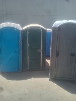 Portable restroom
