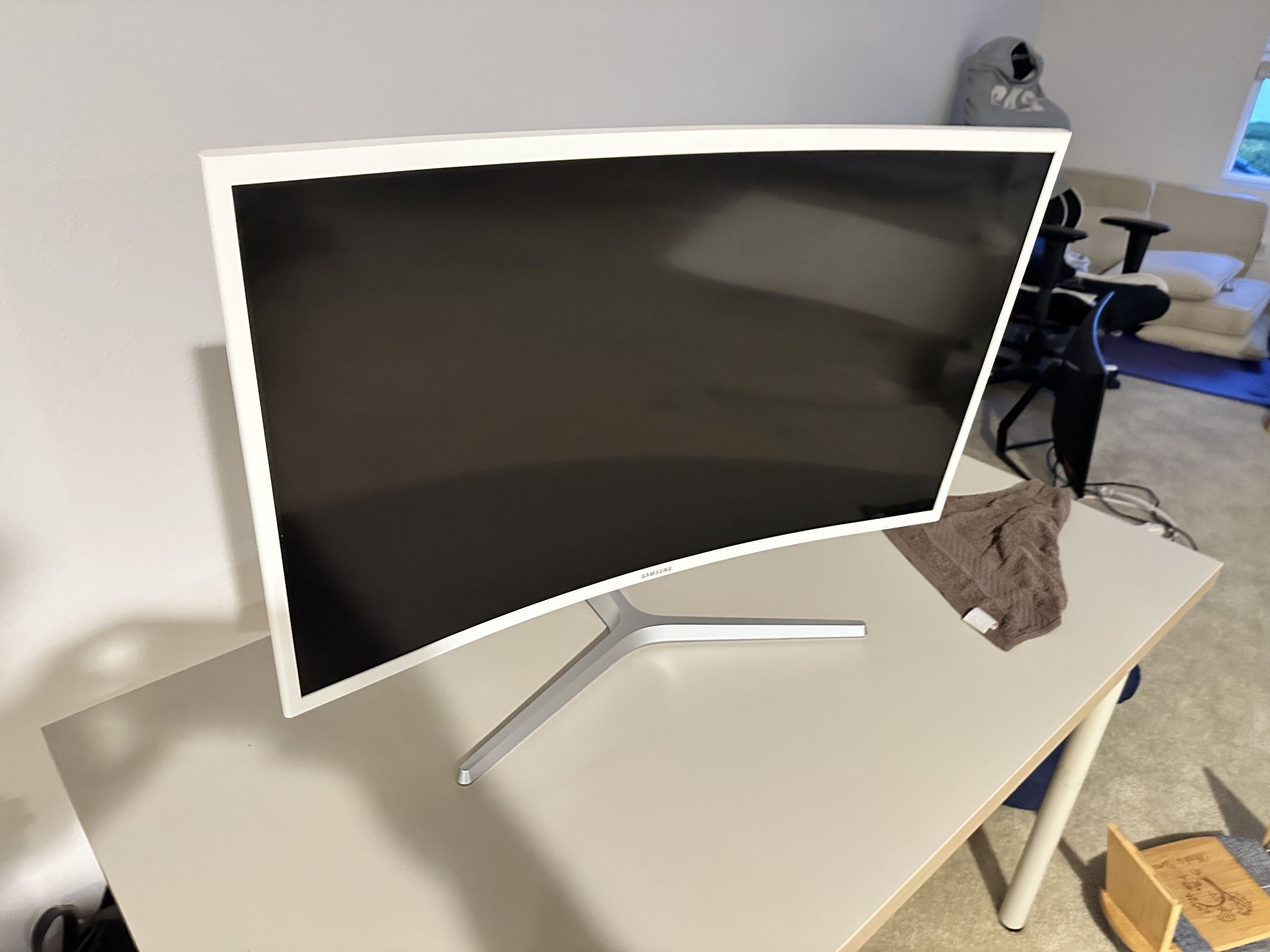 Samsung White Game Monitors