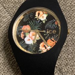 Ice watch. quartz, battery needed. like new condition.