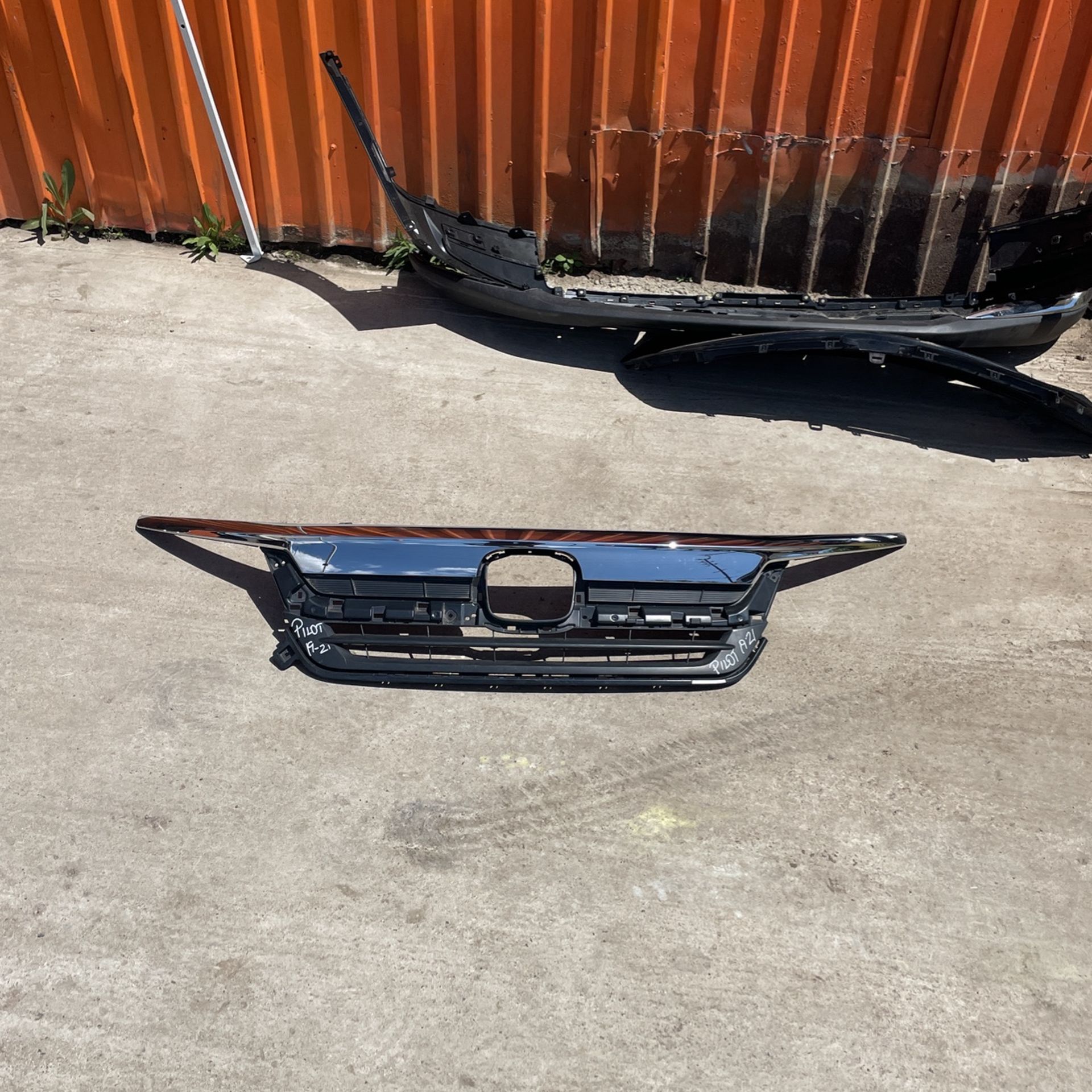 2019-2021 Pilot Grille 