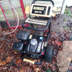 Great Running DeWalt Pressure Washer Not Many Hours A Little Weathered Outside That's It Engine And Works Great