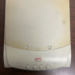 APC PowerManager Surge Protector / Power Distribution Unit 