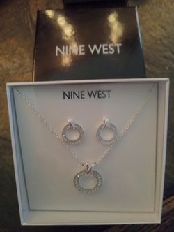 Nine West Earrings & Matching Necklace $20