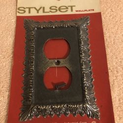Vintage 1970’s Dexter Lock Stylset Double Outlet Brass Cover NIP