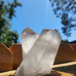 Twin QUARTZ points
