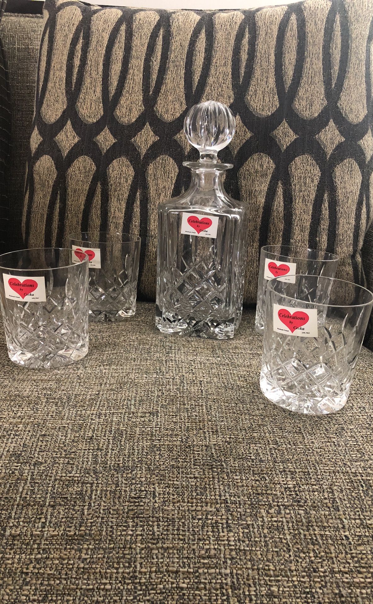 5 PCS Crystal Bar Set for Whiskey 🥃 🍷 Liquor Decanter with Stopper . Please see all the pictures and read the description