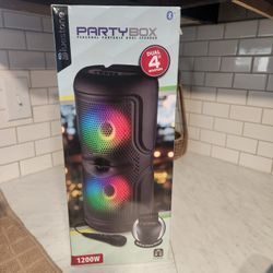 Portable Speaker Partybox