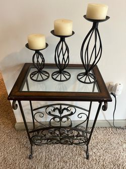 Magazine Holder  Set - Like New w/ Candle Holder Set