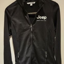Jeep Embroidered Full Zip-up
Jacket
TrackJacket 
S ,M, XL Woman 
Brand New
Exclusive Jeep Shirt -Only given to Pro Jeep Drivers Limited Edition 