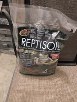 Zoo Med Reptisoil 4 Dry Quarts