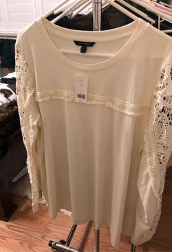 Banana republic cream long sleeve top