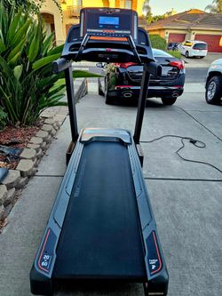 AFG advanced fitness group Folding Treadmill