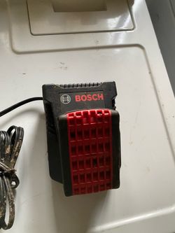 Bosch BC660 Battery and Charger