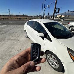 Llaves De Auto / Car Keys With Remotes