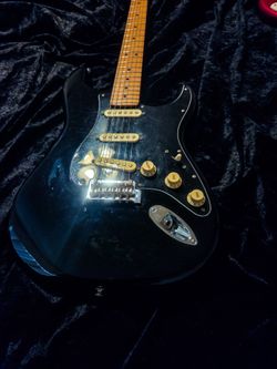 Black Player Special Edition Fender Stratocaster guitar
