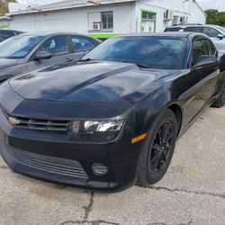 Today only 2015 Chevy Camaro 💥 Manuel transmission 🙌 1000 down your approved 💯