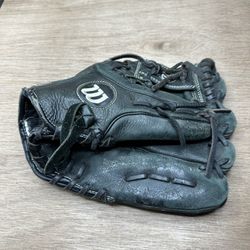 Wilson Sports WTA05RB1712 -A500 12" Baseball Glove For Right Handed Player