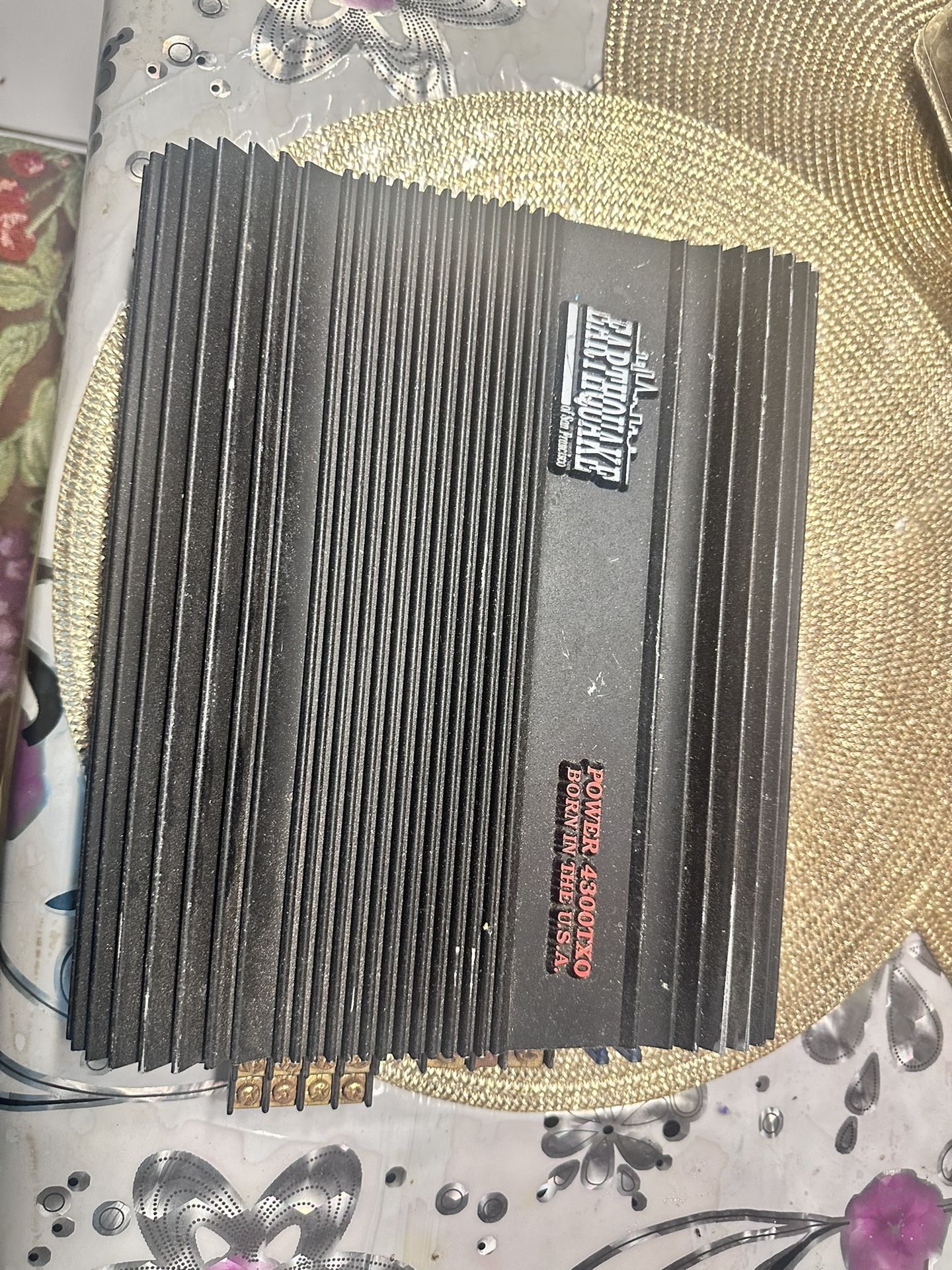 earthquake power 4300 amplifier asking $150.00 best offer located in woodland CA need gone soon