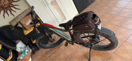 Aventon large