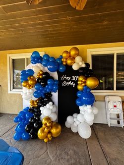 Balloon arch