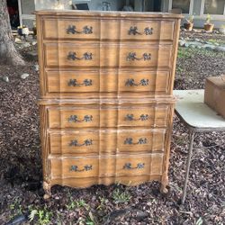 Free Men’s Dresser Armoir 