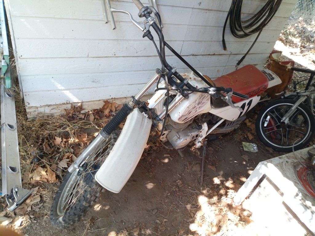1999 Honda XR100R