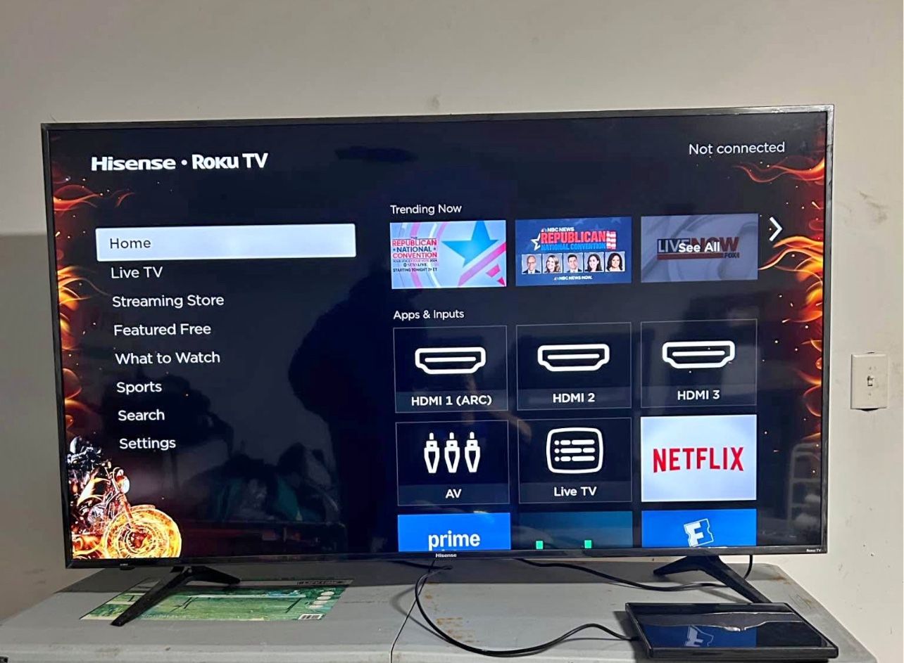 Hisense 58" Class 4K UHD LED LCD Roku Smart TV HDR R6 Series
