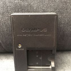 Olympus Li-Ion Battery Charger