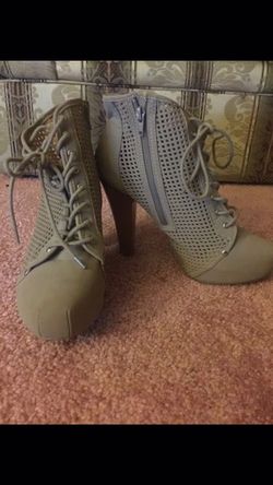 Women's Charlotte Russe heels