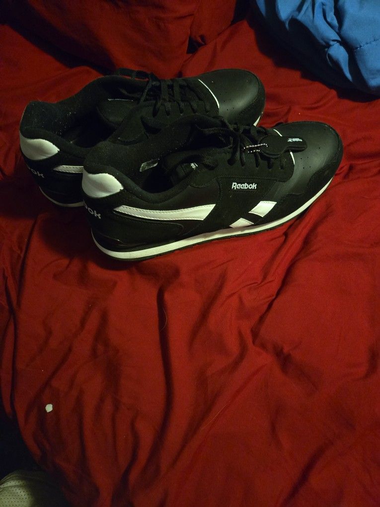 Men's Reebok Shoes Size 15