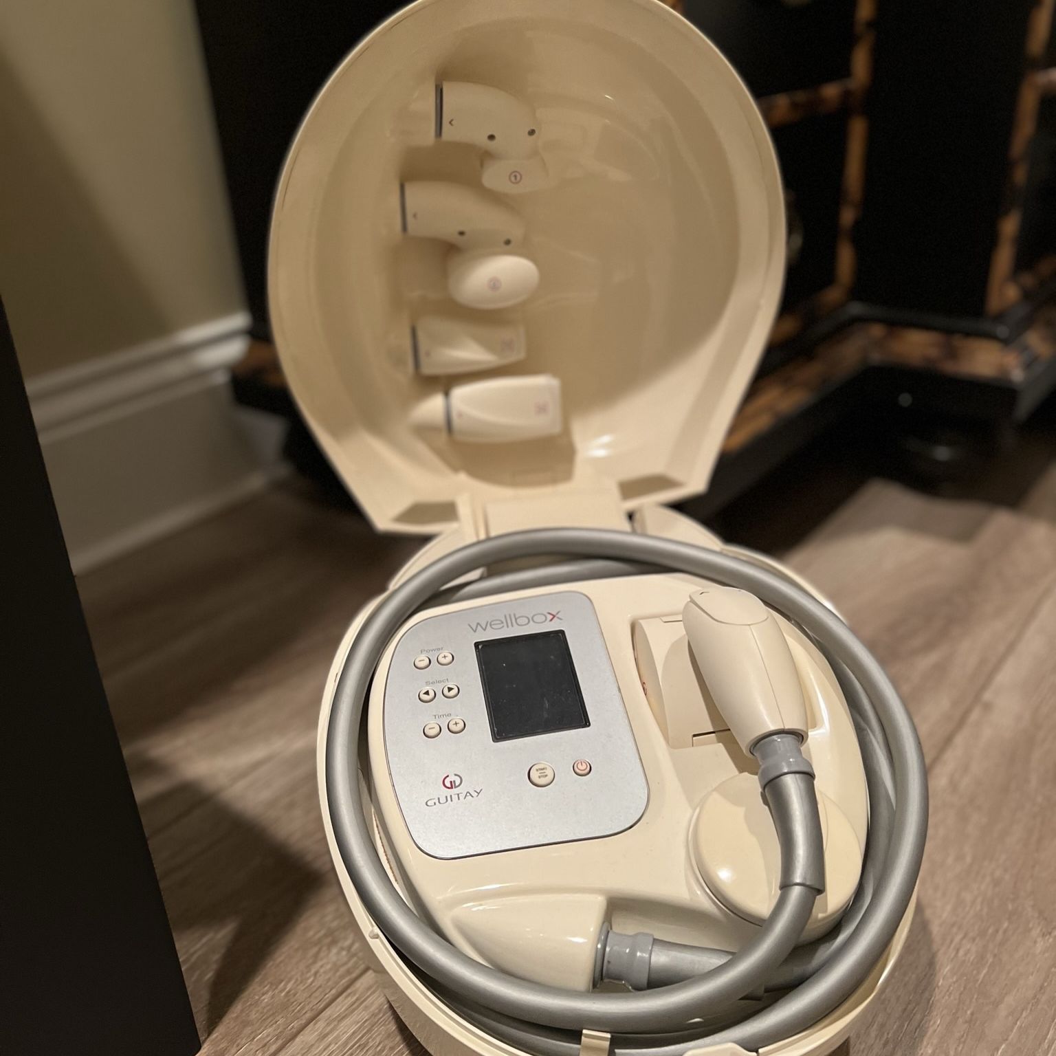 Wellbox S LPG Endermologie Lipomassage Machine for Sale in Dania